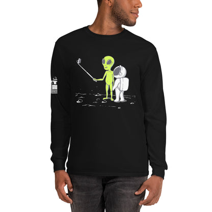 Alien Selfie - Long Sleeve Shirt | TheShirtfather