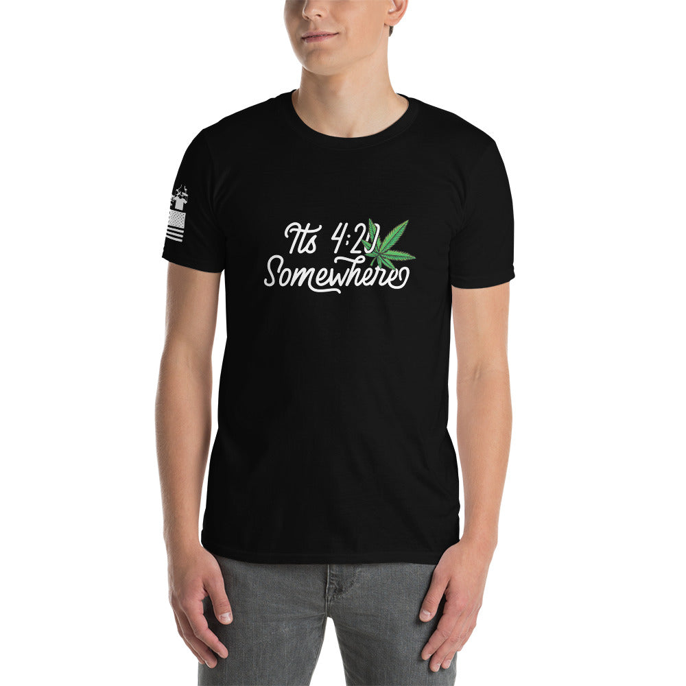 It's 420 somewhere - Basic T-Shirt (unisex) | TheShirtfather