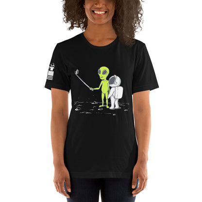 Alien Selfie - Premium T-Shirt (unisex) | TheShirtfather